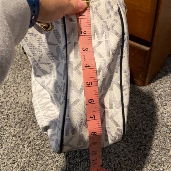 Michael Kors handbag - Picture 11 of 13